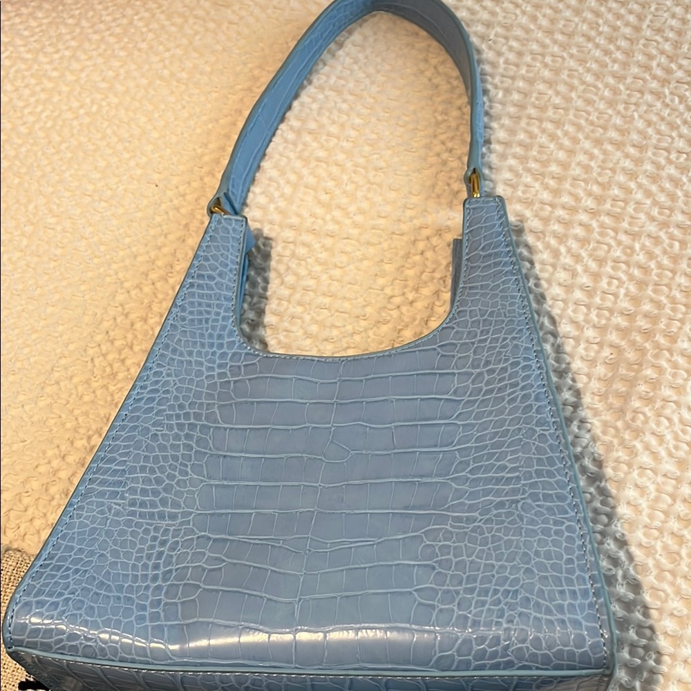 Elegant Blue Crocodile-Embossed Women's Bag